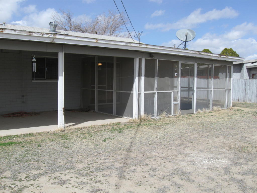 203 S Casas Lindas Dr, Willcox, AZ 85643 photo 9