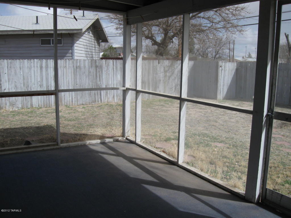 203 S Casas Lindas Dr, Willcox, AZ 85643 photo 3