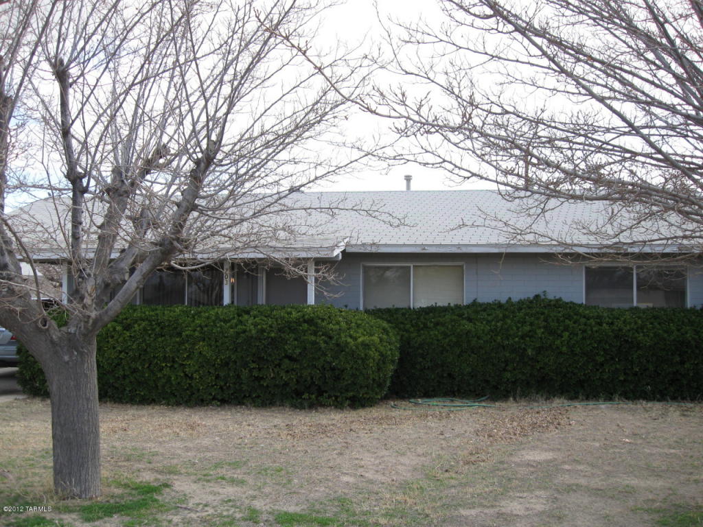 203 S Casas Lindas Dr, Willcox, AZ 85643 photo 1
