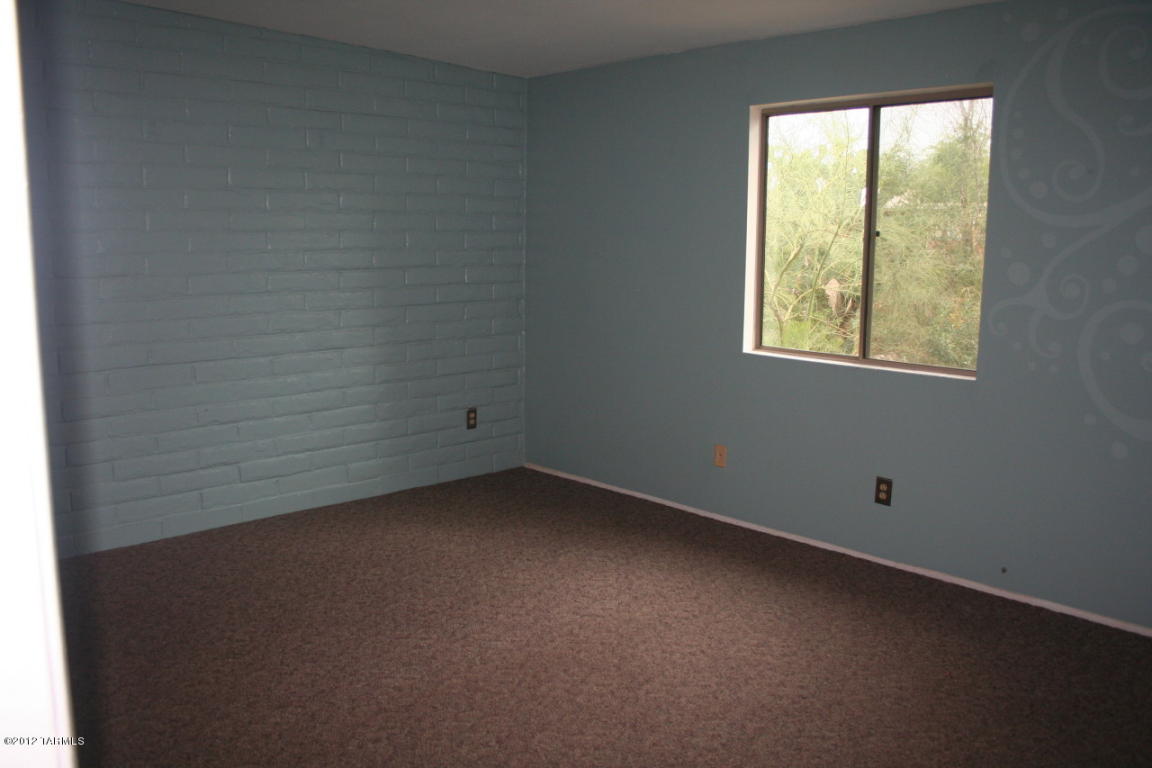 9805 E Celeste Dr, Tucson, AZ 85730 photo 7