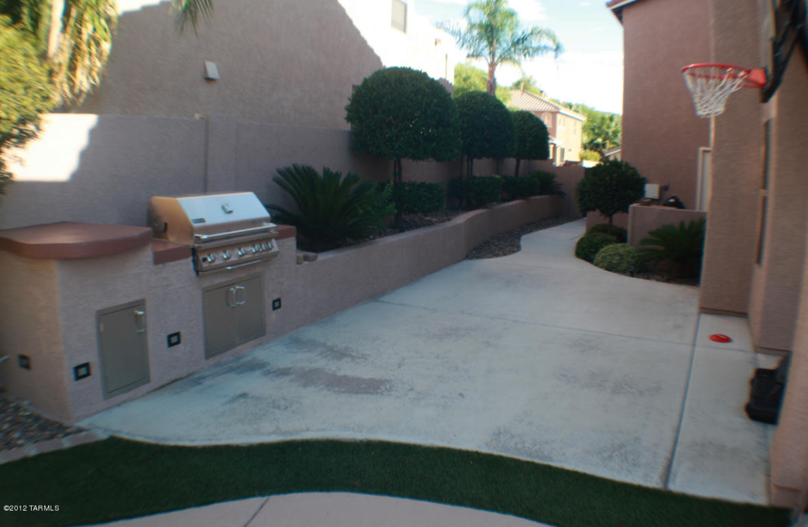 7803 E Whileaway Pl N, Tucson, AZ 85750 photo 16