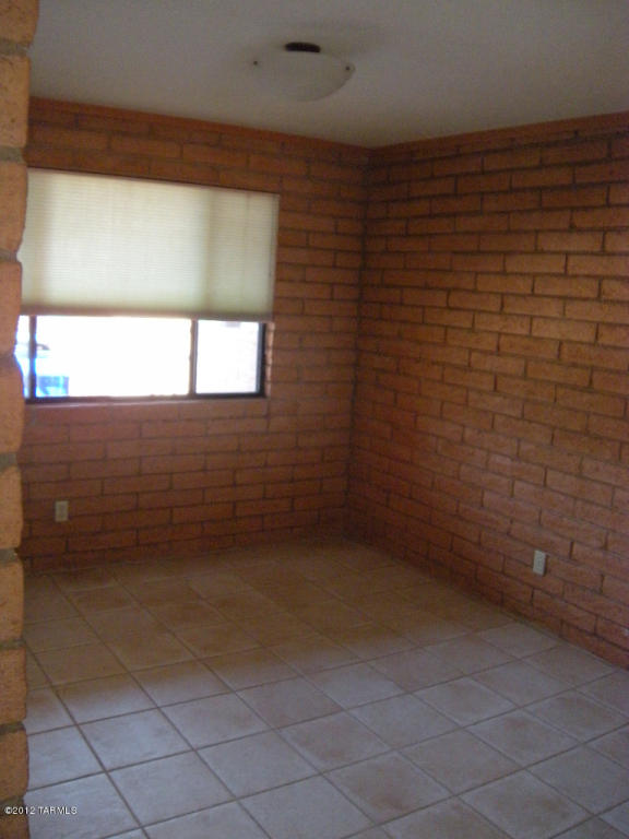 9521 E Baker St, Tucson, AZ 85748 photo 13