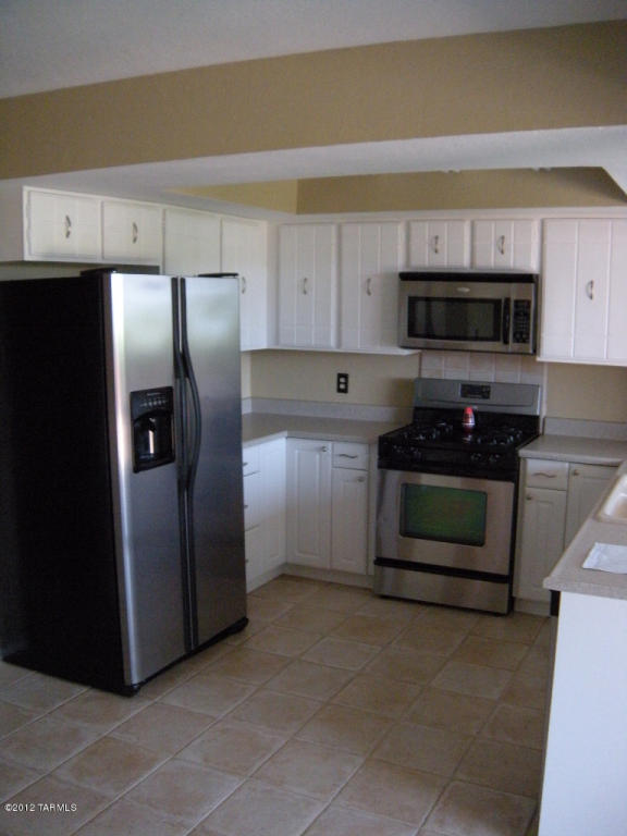 9521 E Baker St, Tucson, AZ 85748 photo 6