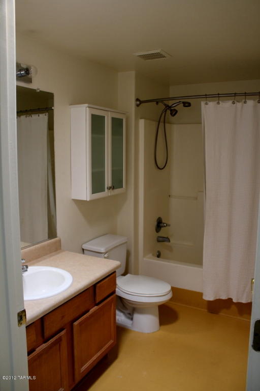 565 E Roger Rd, Tucson, AZ 85705 photo 8