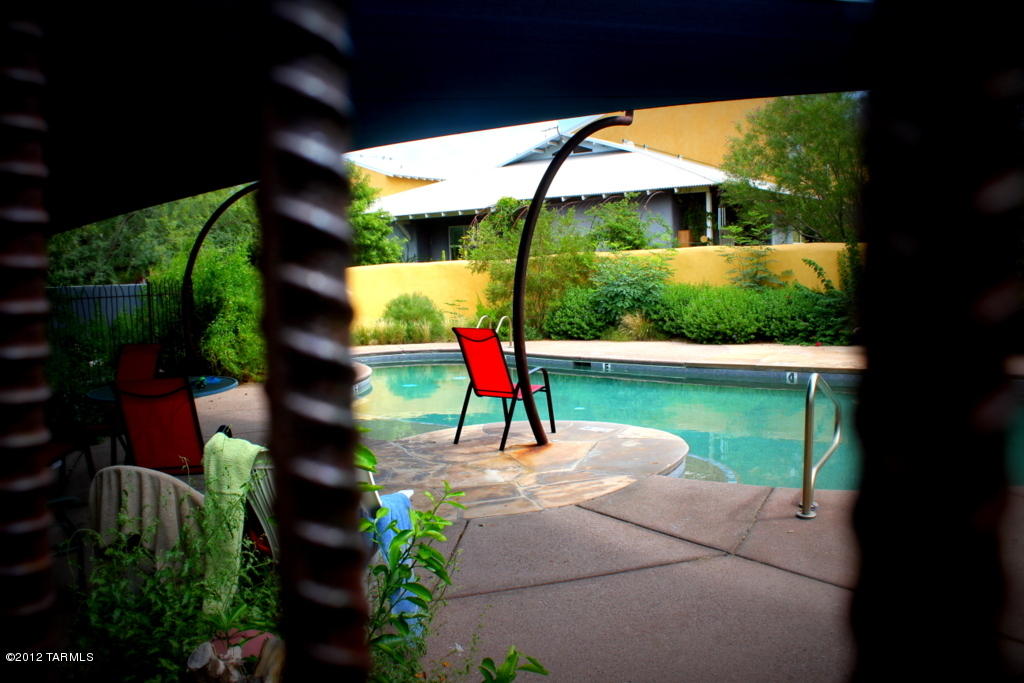 565 E Roger Rd, Tucson, AZ 85705 photo 20