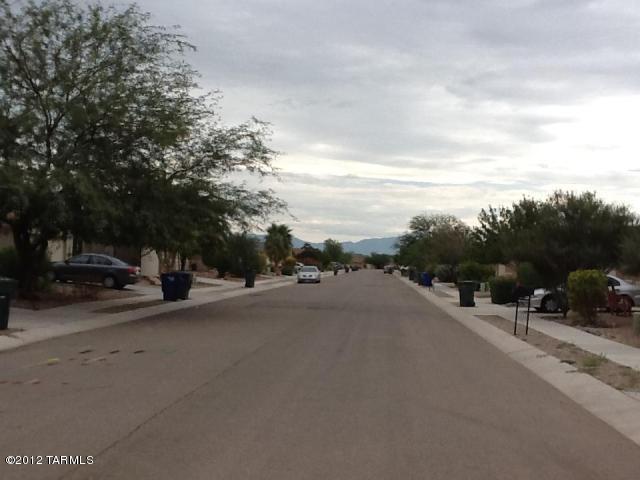 5960 E Tercel Dr, Tucson, AZ 85756 photo 3
