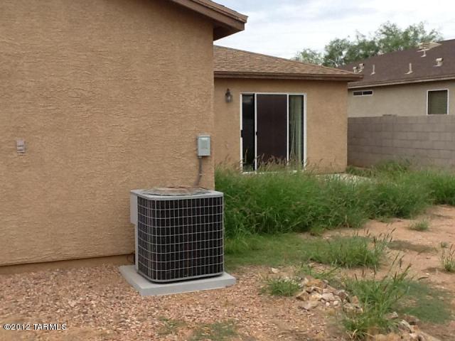 5960 E Tercel Dr, Tucson, AZ 85756 photo 2