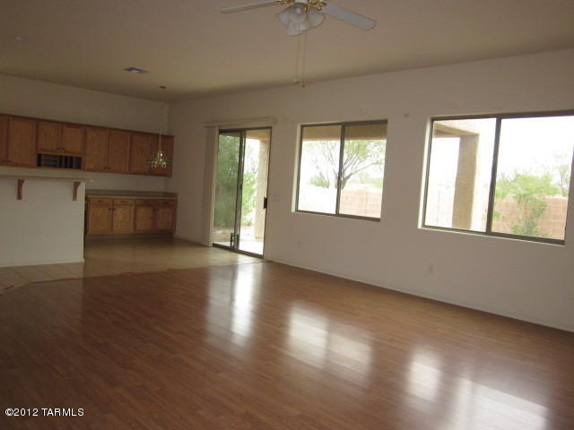 443 Blue River Loop, Vail, AZ 85641 photo 14