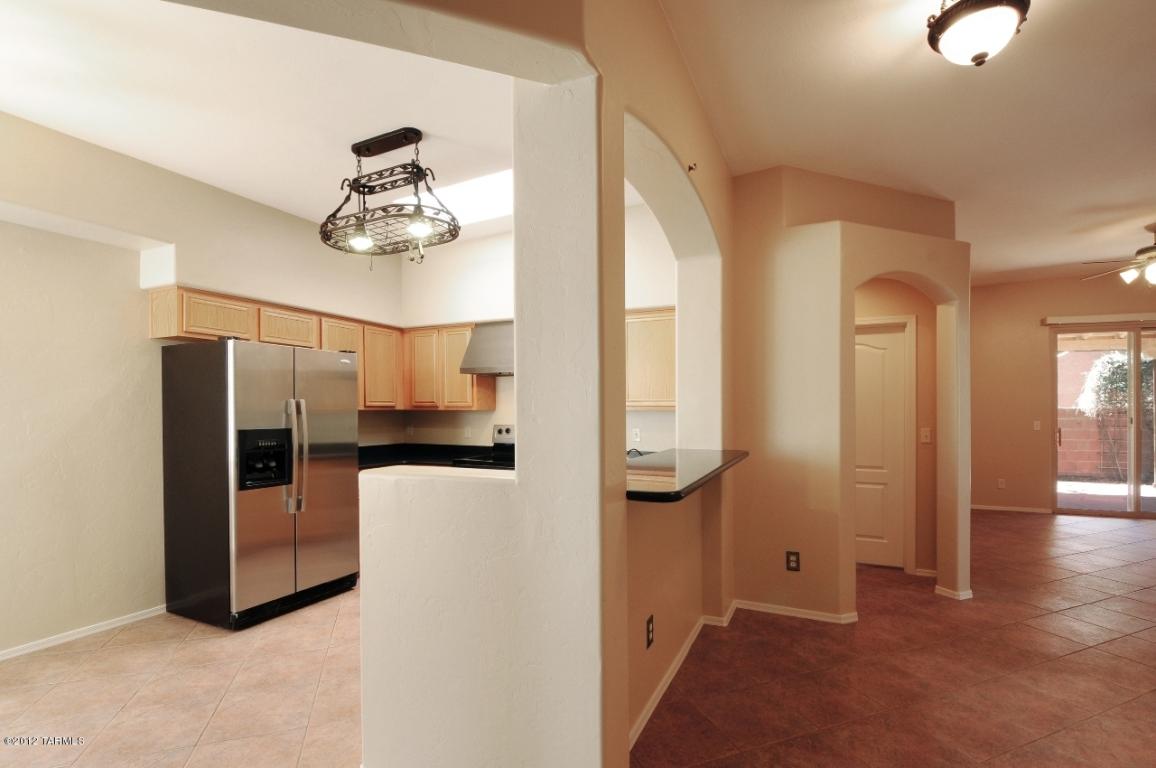 7866 E Pristine Pl, Tucson, AZ 85750 photo 3