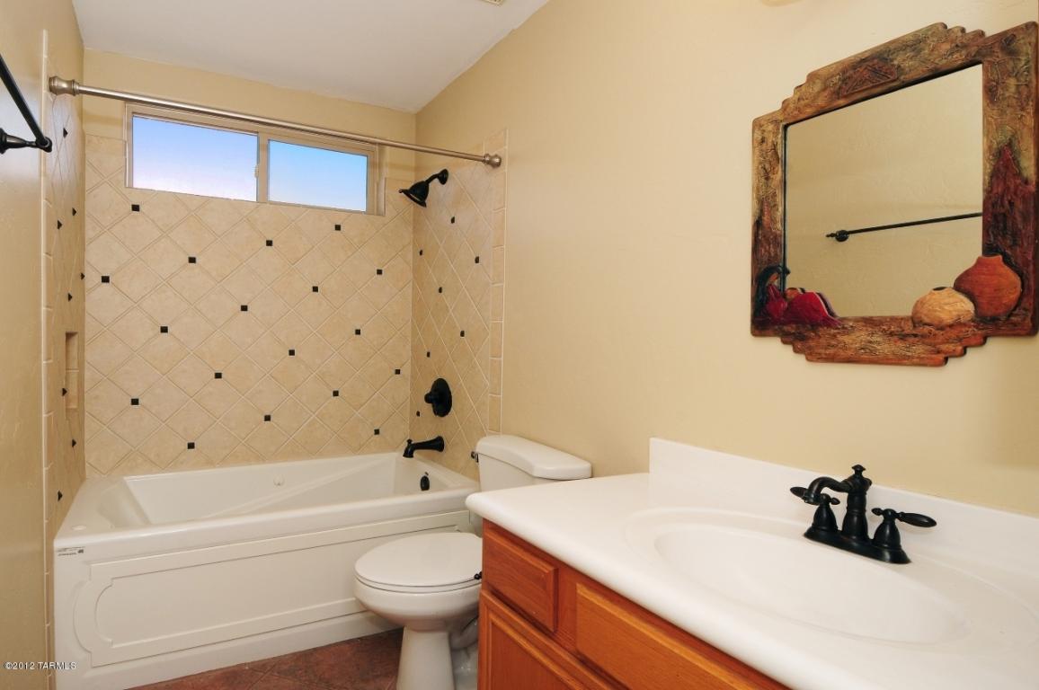 7866 E Pristine Pl, Tucson, AZ 85750 photo 14