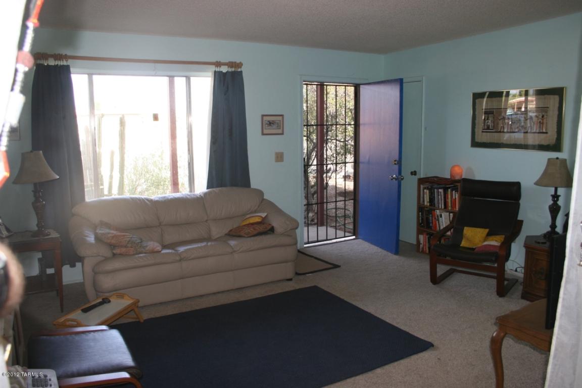 2172 E Holladay St, Tucson, AZ 85706 photo 3