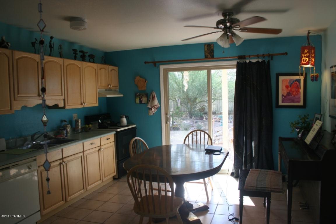 2172 E Holladay St, Tucson, AZ 85706 photo 8