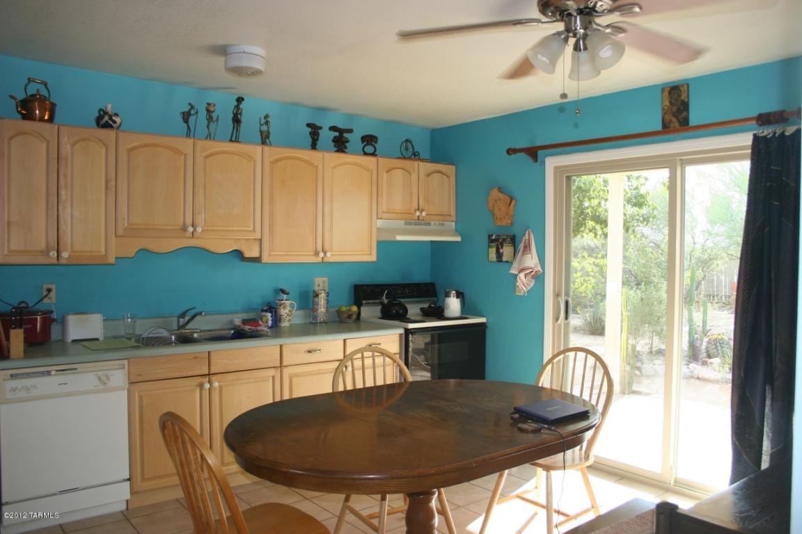 2172 E Holladay St, Tucson, AZ 85706 photo 7