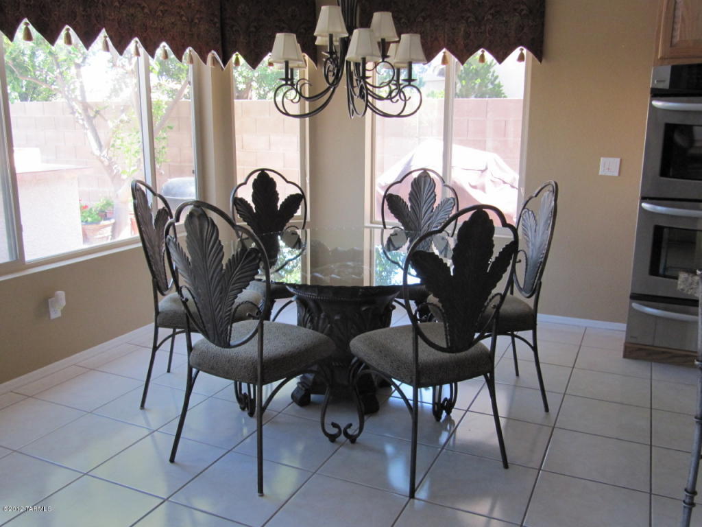 9781 E Pointe Pass Ct, Tucson, AZ 85748 photo 11