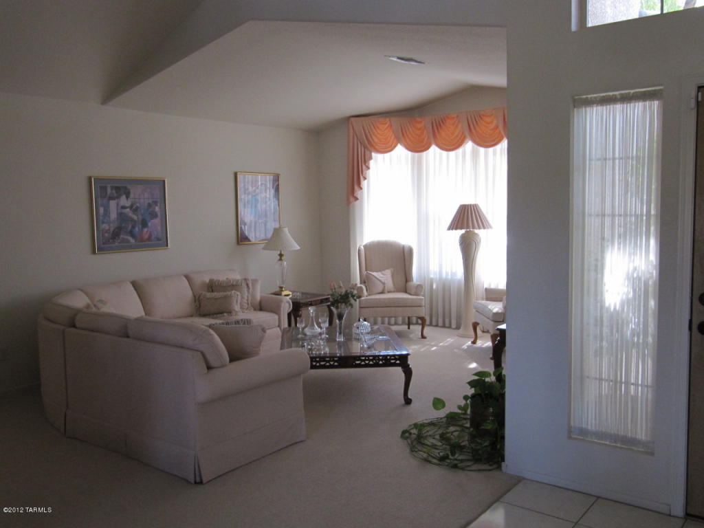 9781 E Pointe Pass Ct, Tucson, AZ 85748 photo 3