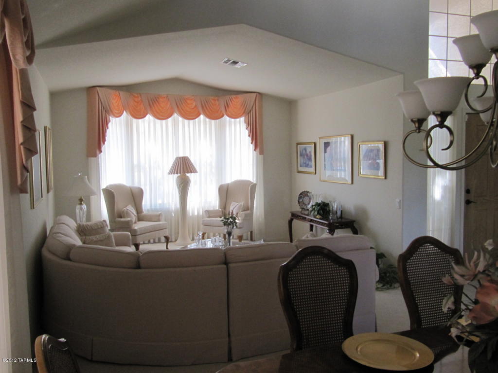 9781 E Pointe Pass Ct, Tucson, AZ 85748 photo 5