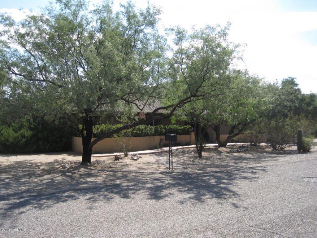 8330 E Rawhide Trl, Tucson, AZ 85750 photo 2