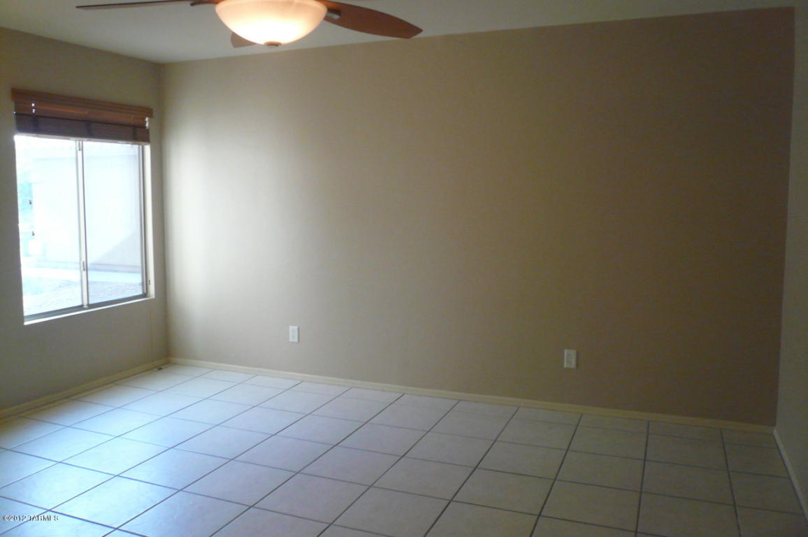 9993 E Apache Rain Dr, Tucson, AZ 85748 photo 2