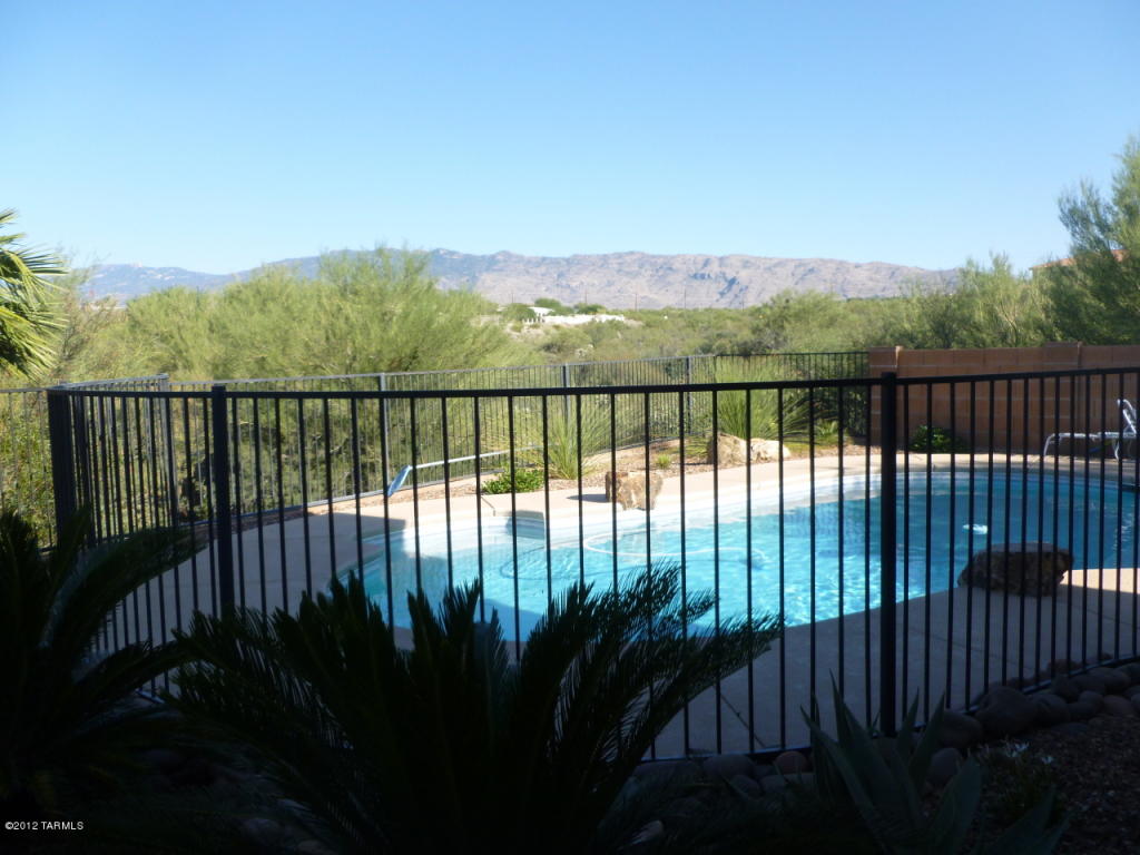 130 N Eastern Slope Loop, Tucson, AZ 85748 photo 11