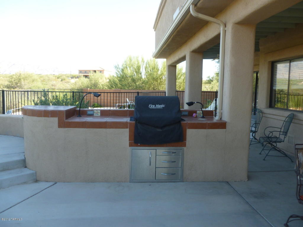 130 N Eastern Slope Loop, Tucson, AZ 85748 photo 18