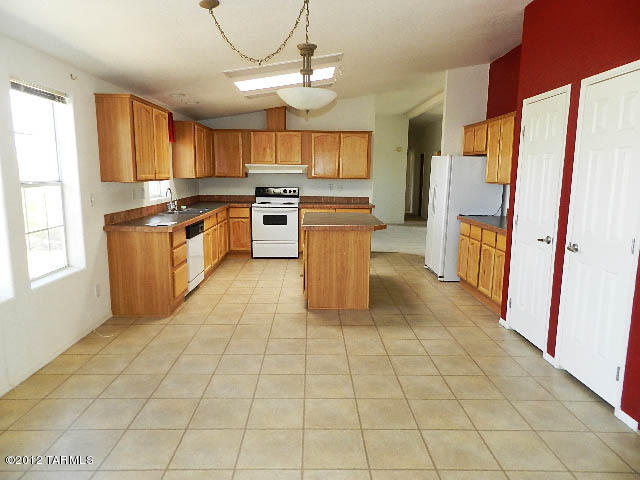 13690 E Blue Cactus Ln, Vail, AZ 85641 photo 8