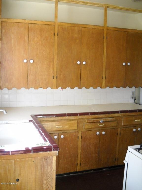 1102 E Silver St, Tucson, AZ 85719 photo 4