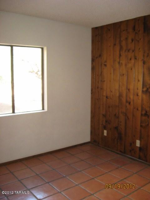 9151 E Showcase Ln, Tucson, AZ 85749 photo 9