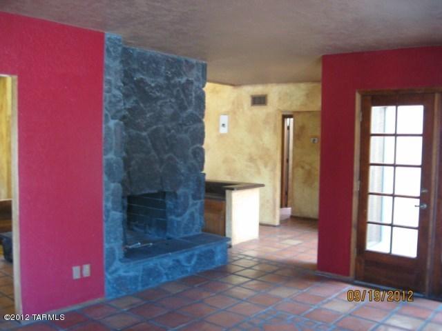 9151 E Showcase Ln, Tucson, AZ 85749 photo 6