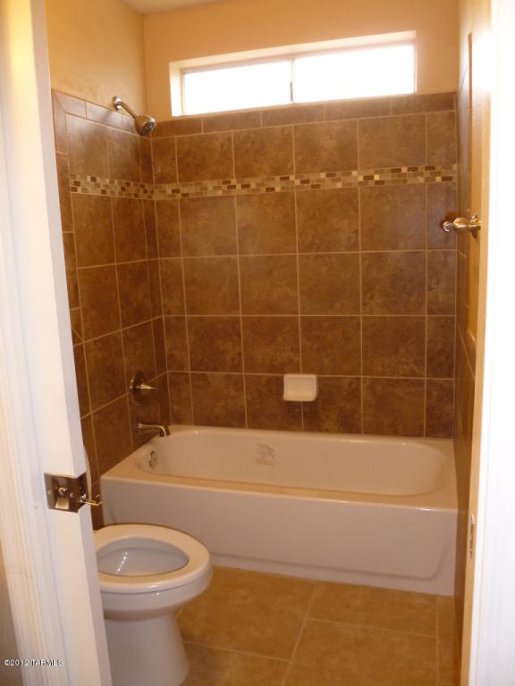9521 E 5th St, Tucson, AZ 85748 photo 12