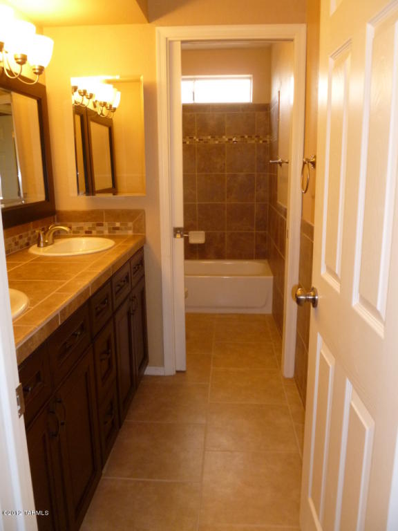 9521 E 5th St, Tucson, AZ 85748 photo 4