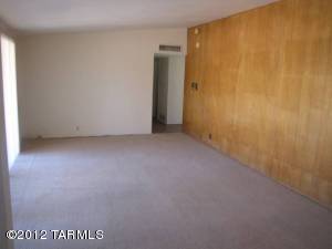 7457 E 18th St, Tucson, AZ 85710 photo 2