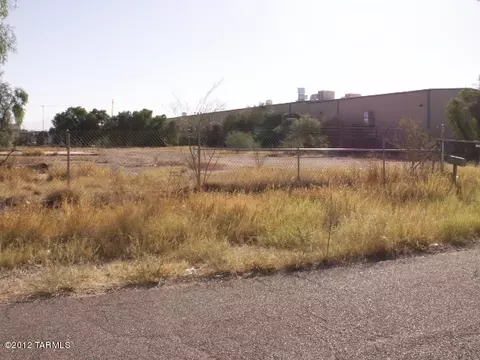 5925 S Brosius Ave, Tucson, AZ 85706 photo 2