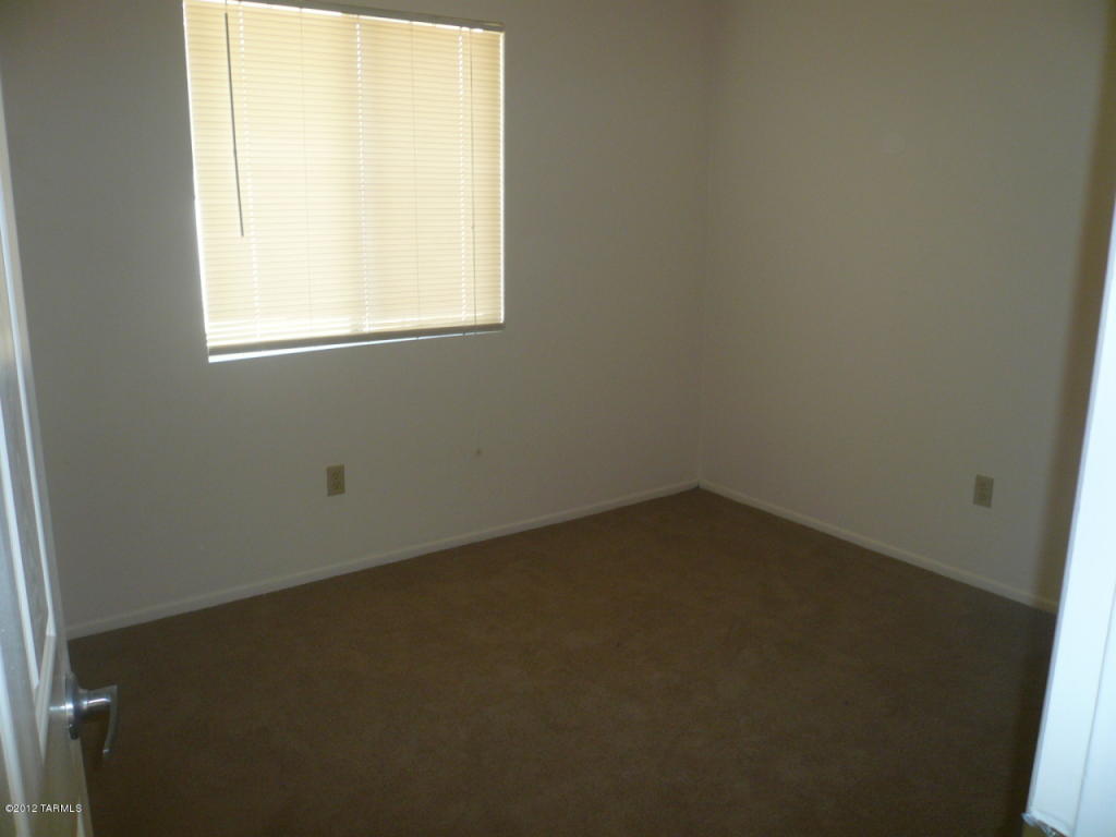 5809 E 24th St, Tucson, AZ 85711 photo 13