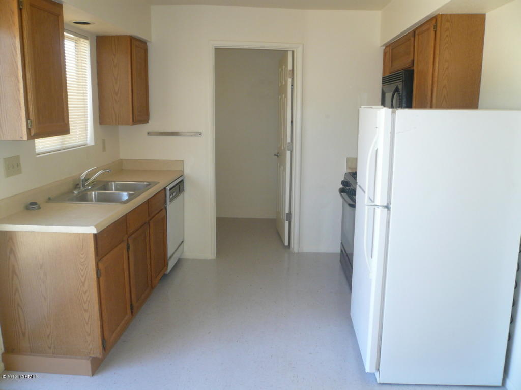 5809 E 24th St, Tucson, AZ 85711 photo 9