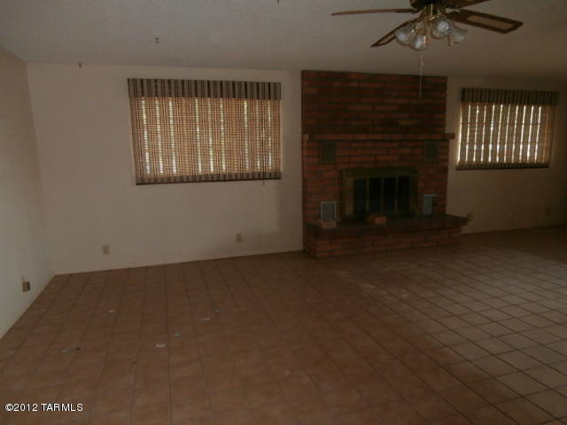 2301 E 9th St, Douglas, AZ 85607 photo 4