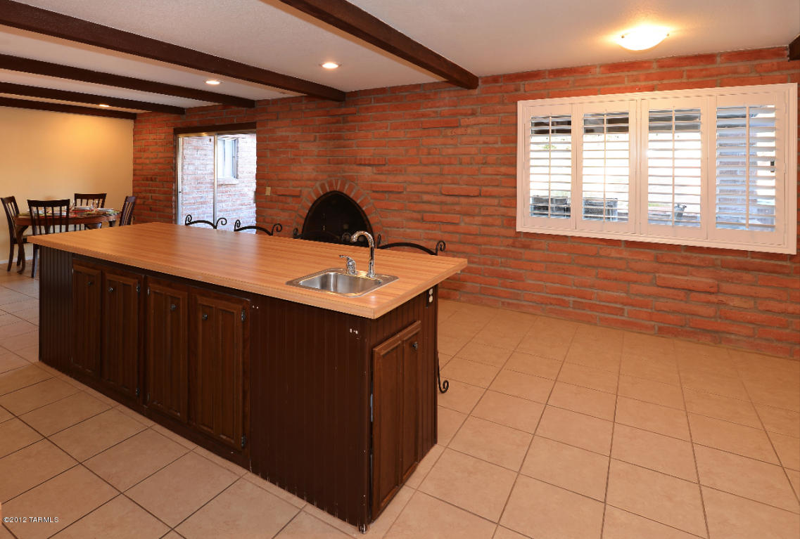 1965 E Miraval Cuarto, Tucson, AZ 85718 photo 9