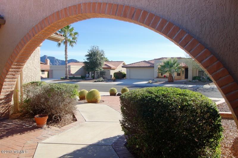 1029 E Boulder Pass St, Oro Valley, AZ 85755 photo 2