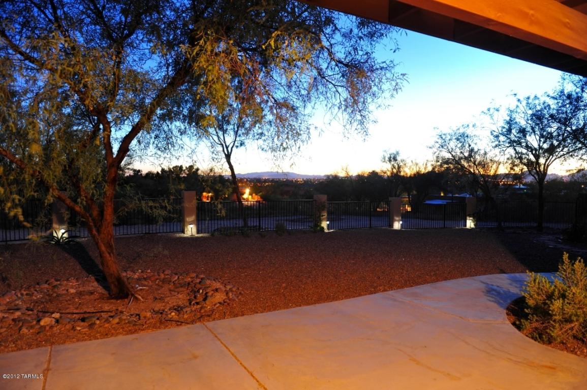 5100 E River Rd, Tucson, AZ 85718 photo 1