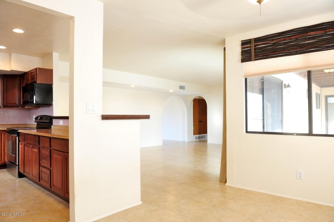 5100 E River Rd, Tucson, AZ 85718 photo 14