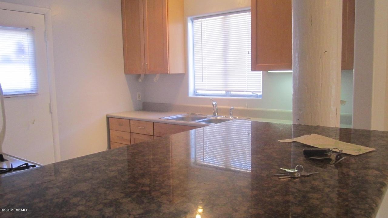 3031 E Beverly Dr, Tucson, AZ 85716 photo 2