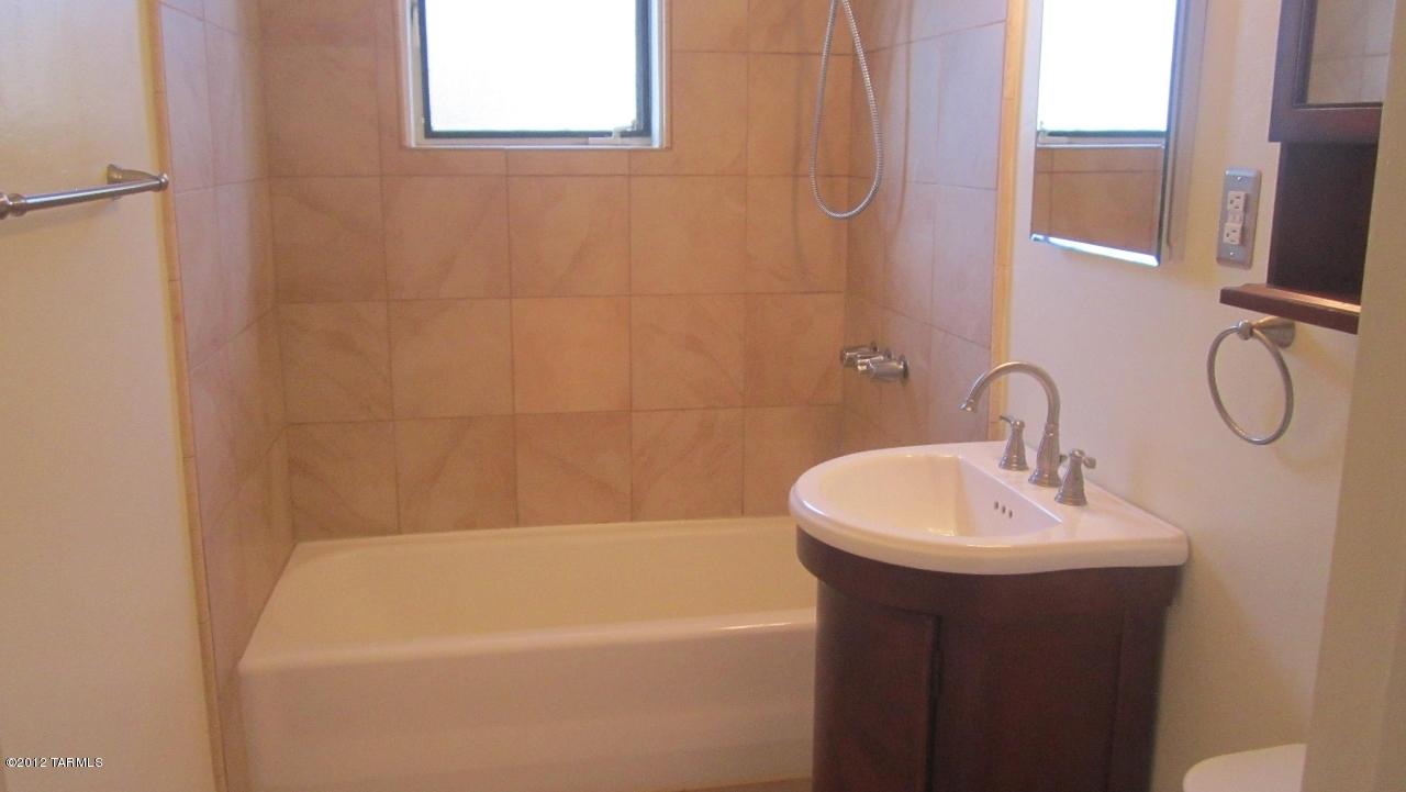 3031 E Beverly Dr, Tucson, AZ 85716 photo 9