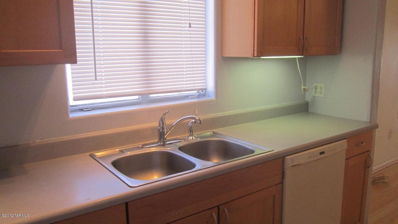 3031 E Beverly Dr, Tucson, AZ 85716 photo 4
