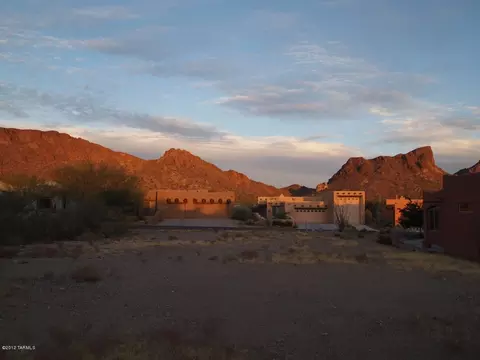 2380 S Triangle X Ln, Tucson, AZ 85713 photo 4