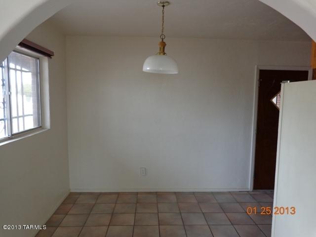 5556 E Mabel St, Tucson, AZ 85712 photo 6