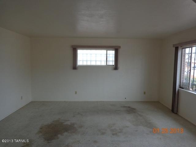 5556 E Mabel St, Tucson, AZ 85712 photo 4
