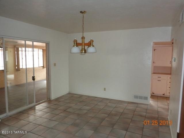 5556 E Mabel St, Tucson, AZ 85712 photo 14