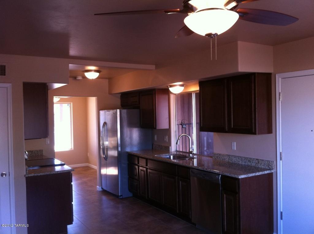 9356 E 5th St, Tucson, AZ 85710 photo 8