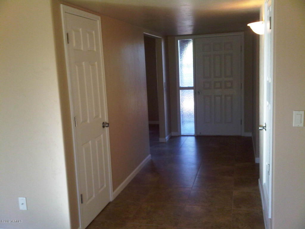 9356 E 5th St, Tucson, AZ 85710 photo 4