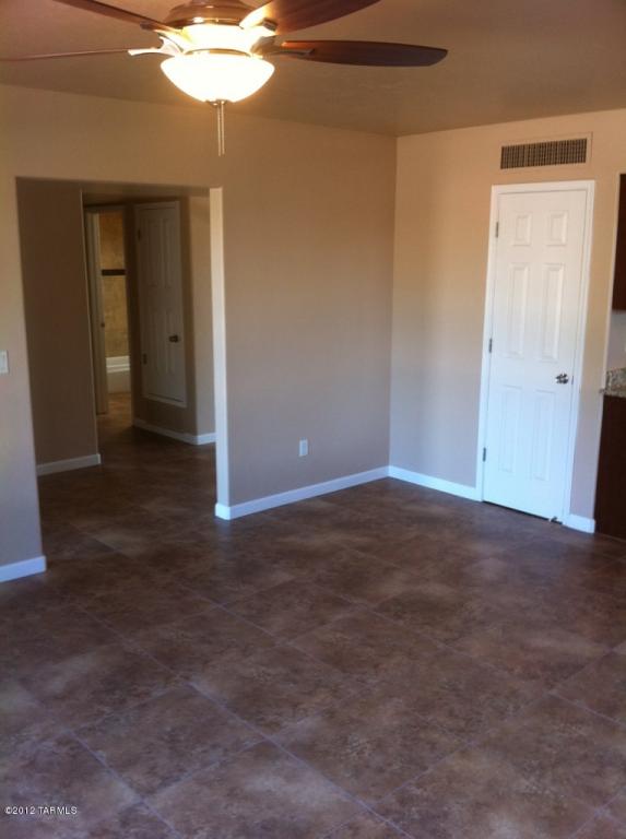 9356 E 5th St, Tucson, AZ 85710 photo 10