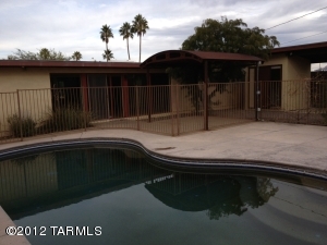 5756 E 3rd St, Tucson, AZ 85711 photo 2
